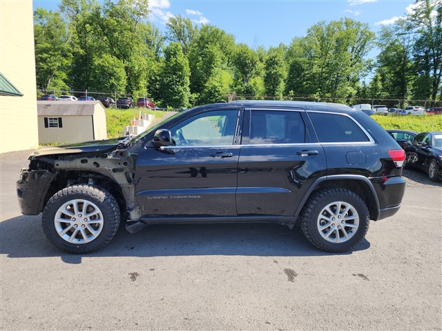 2021 Jeep Grand Cherokee Laredo E 4WD's photo