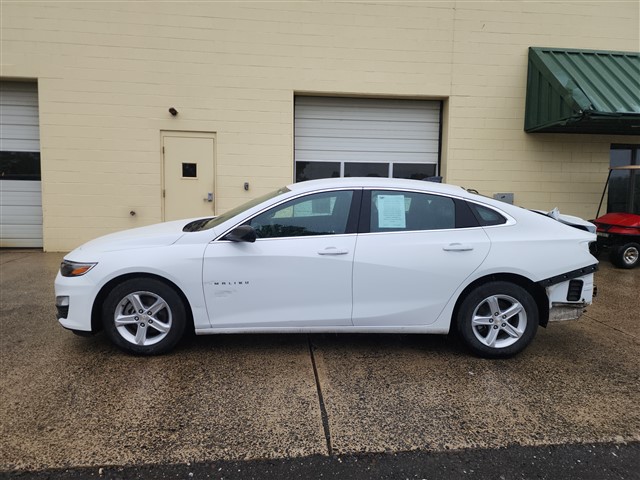 2024 Chevrolet Malibu 1FL's photo