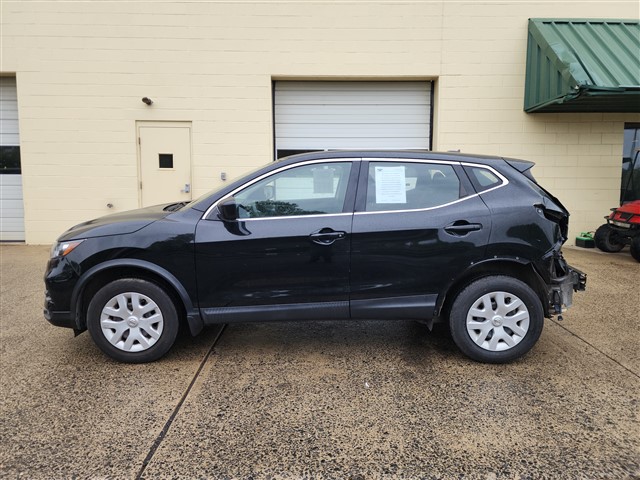 2020 Nissan Rogue Sport S AWD's photo