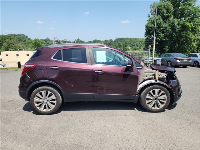 2018 Buick Encore Preferred's photo