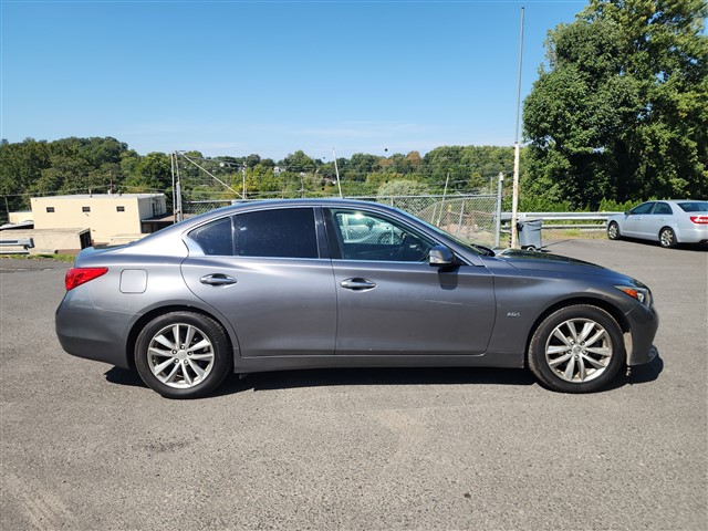 2017 INFINITI Q50