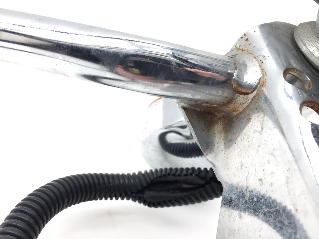 Front Spot Light Turn Signal Bar 2004 Harley Road King Custom FLHRS 3220 x