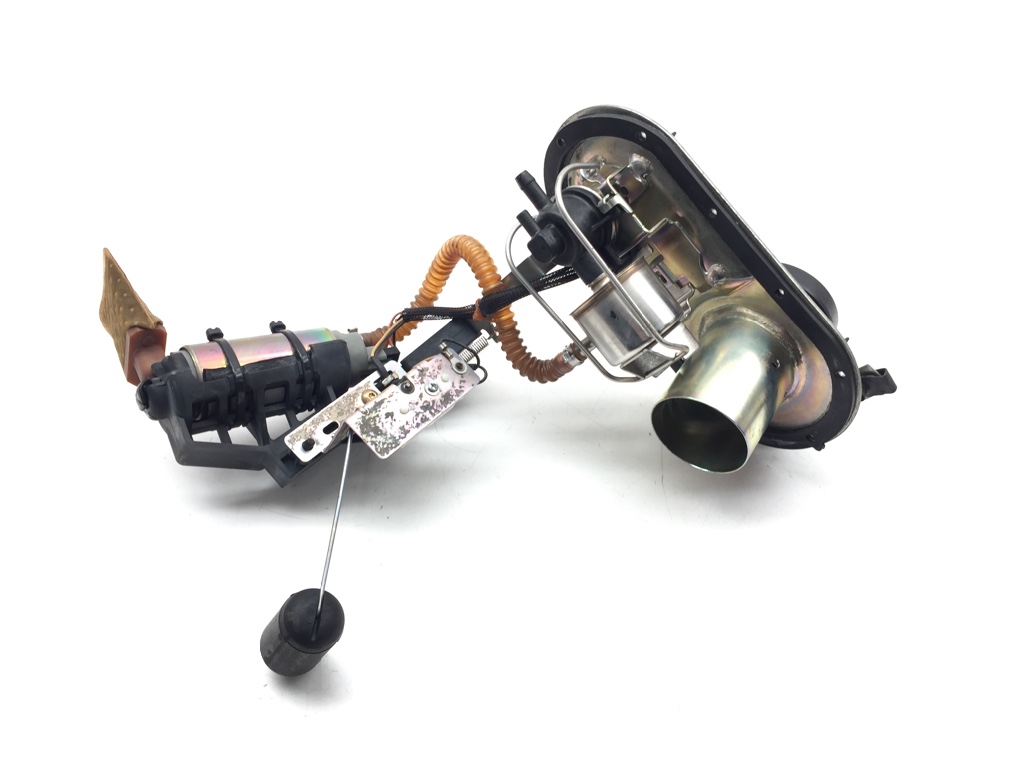 Gas Fuel Tank Pump 2005 Harley Electra Glide Ultra Classic EFI FLHTCUI 3219