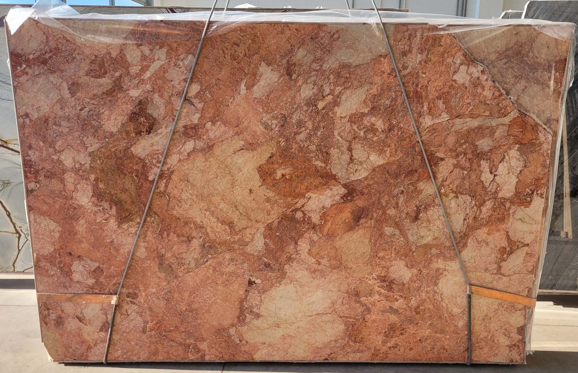 BRIESTA ブリエスタ marble red NUTS OUTDOOR BRIESTA ブリエスタ marble red NUTS OUTDOOR Brecciata Rosso