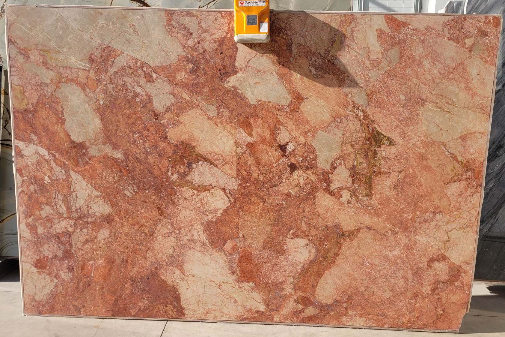 BRIESTA ブリエスタ marble red NUTS OUTDOOR Rosso Breccia Marble - StoneTrash
