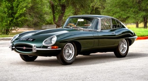 1963 Le Mans. Jaguar E Type Lightweight Briggs Cunningham Stock Photo 1963 Le Mans Jaguar E Type Lightweight Briggs Cunningham 81091904