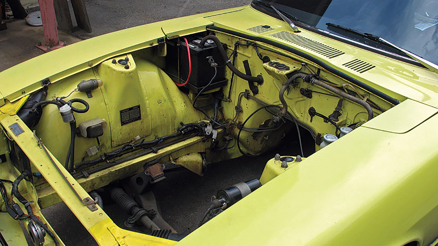 How To Clean Engine Bay >> 8 Steps To Clean That Engine Bay Articles Classic How To Clean Engine Bay >> 8 Steps To Clean That Engine Bay Articles Classic