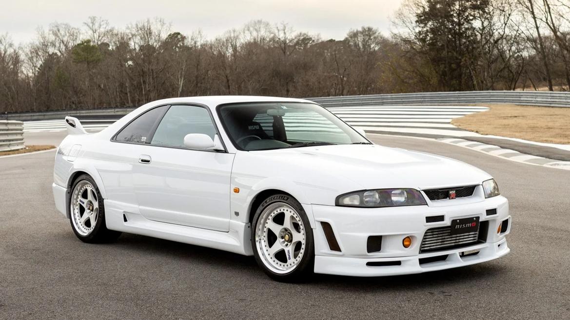 Nissan400R0217Lead1.jpeg