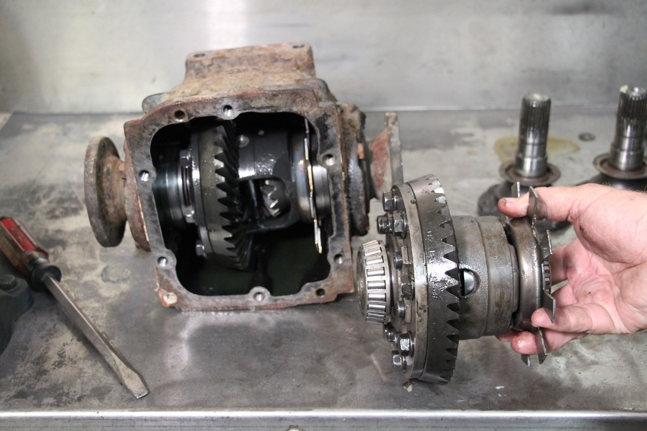 Project BMW 318is Installing A Limited Slip BMW 318is Project Car 
