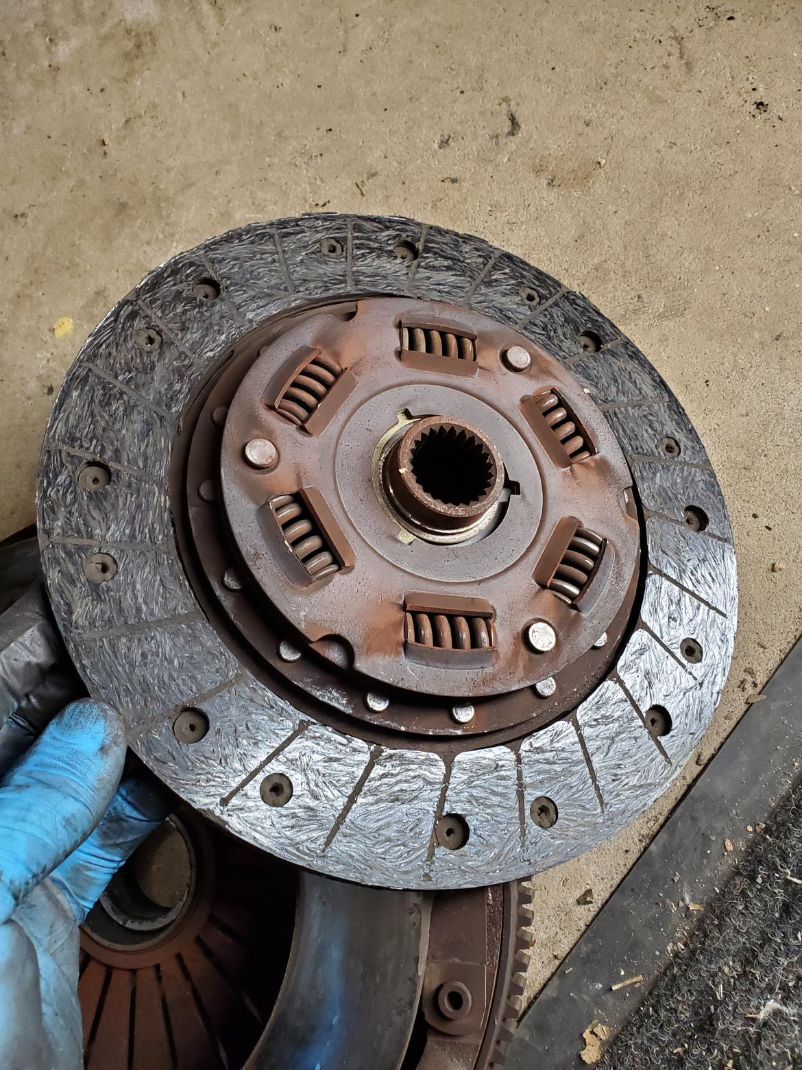 944 clutch wear (bad pilot bearing?) Grassroots Motorsports forum