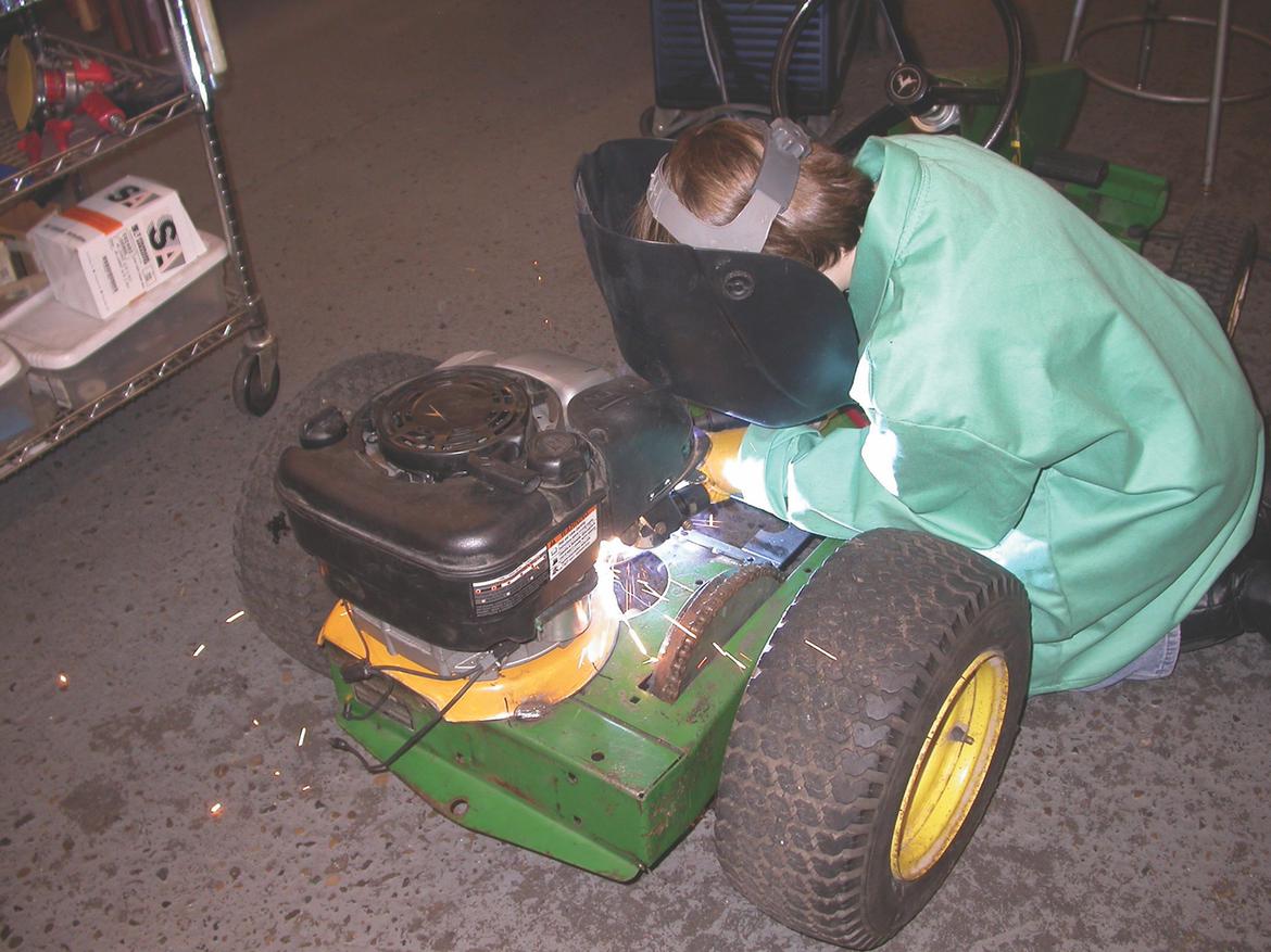 How to turn a lawnmower into a yard kart Articles Grassroots