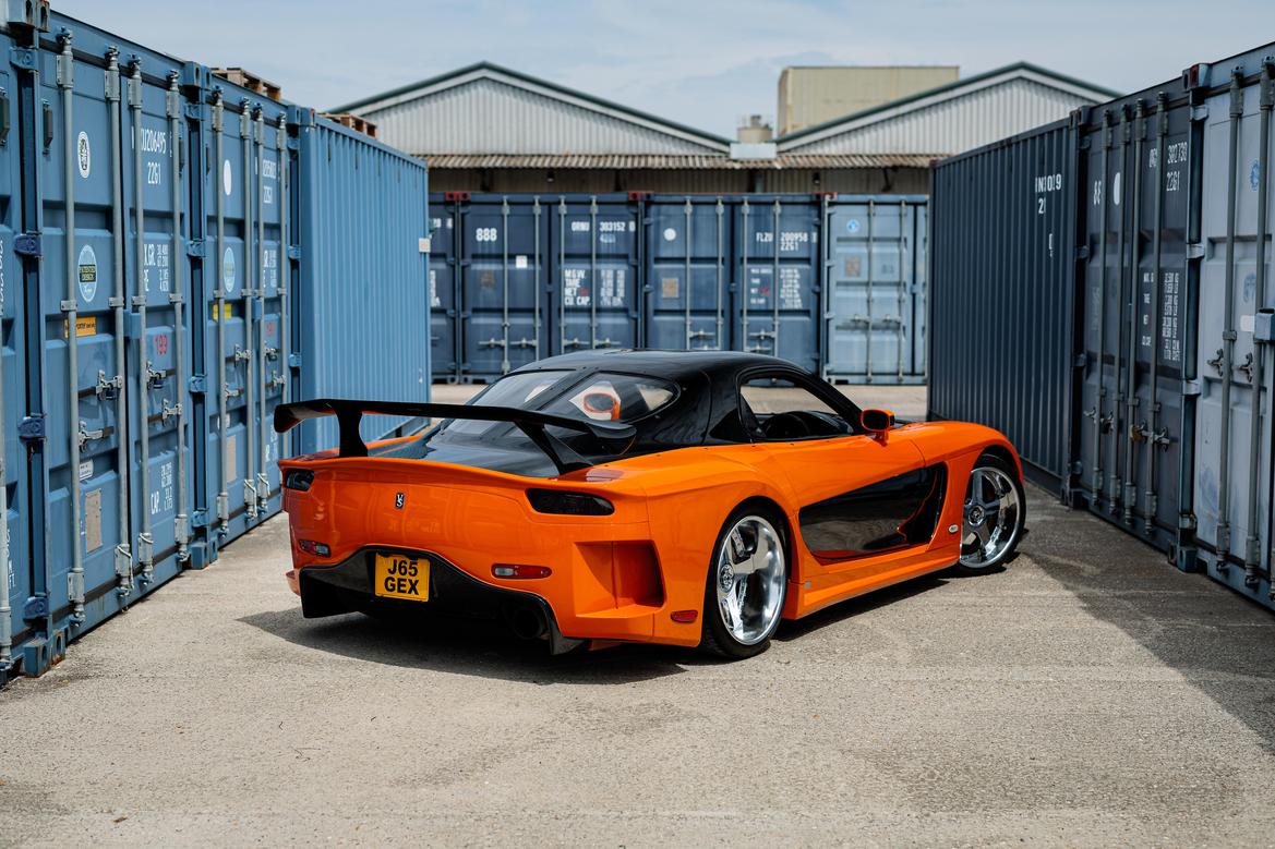 MAZIORA VeilSide RX-7 &　MAZIORA　セルシオ　2台 MAZIORA VeilSide RX-7 & MAZIORA セルシオ 2台