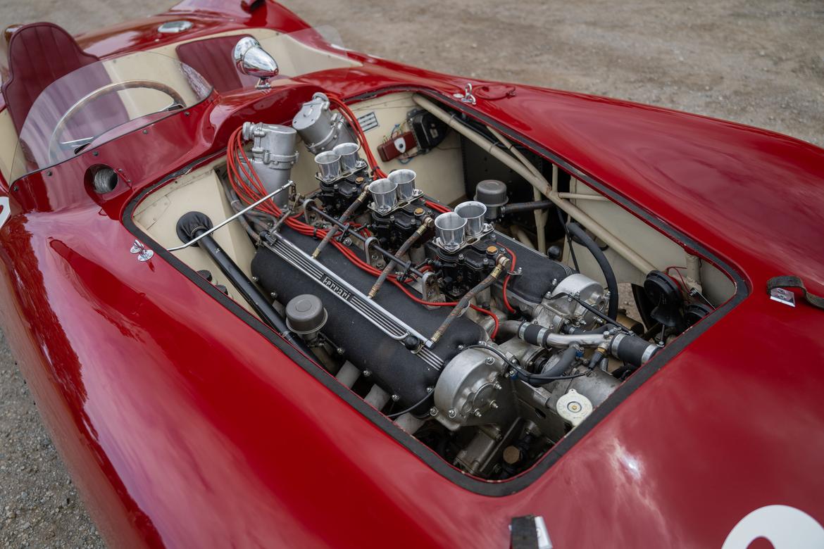 自動車 PYOMAROBBR Exclusive Ferrari 375 Plus 自動車 PYOMAROBBR Exclusive Ferrari 375 Plus 330px