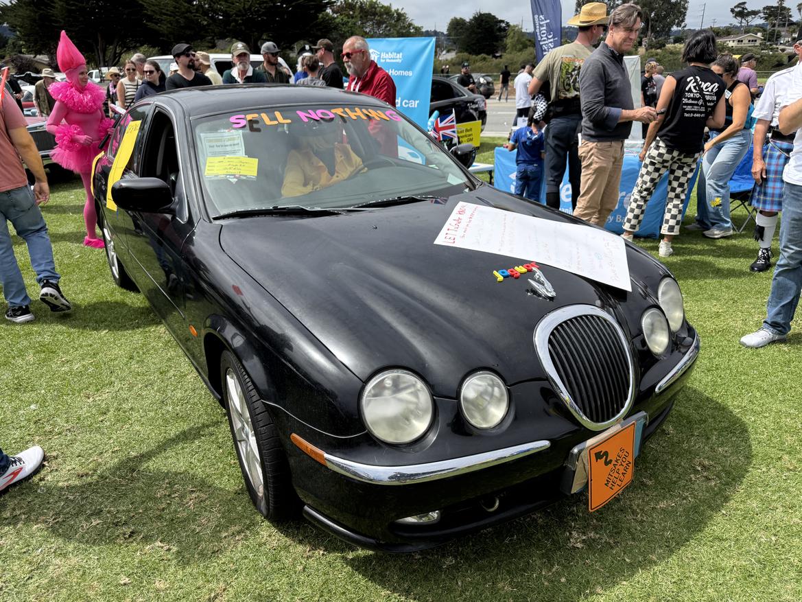Flying saucer” wins Concours d'Lemons California Worst of Show