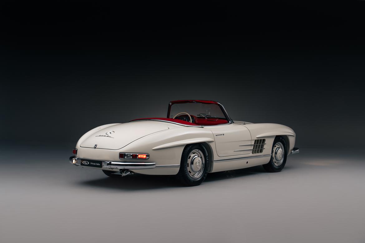 The penultimate Mercedes-Benz 300 SL Roadster built | Mercedes