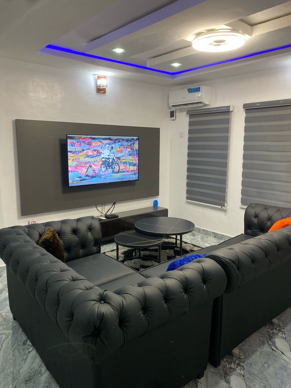 Modern 2-Bedroom Living with Style 5