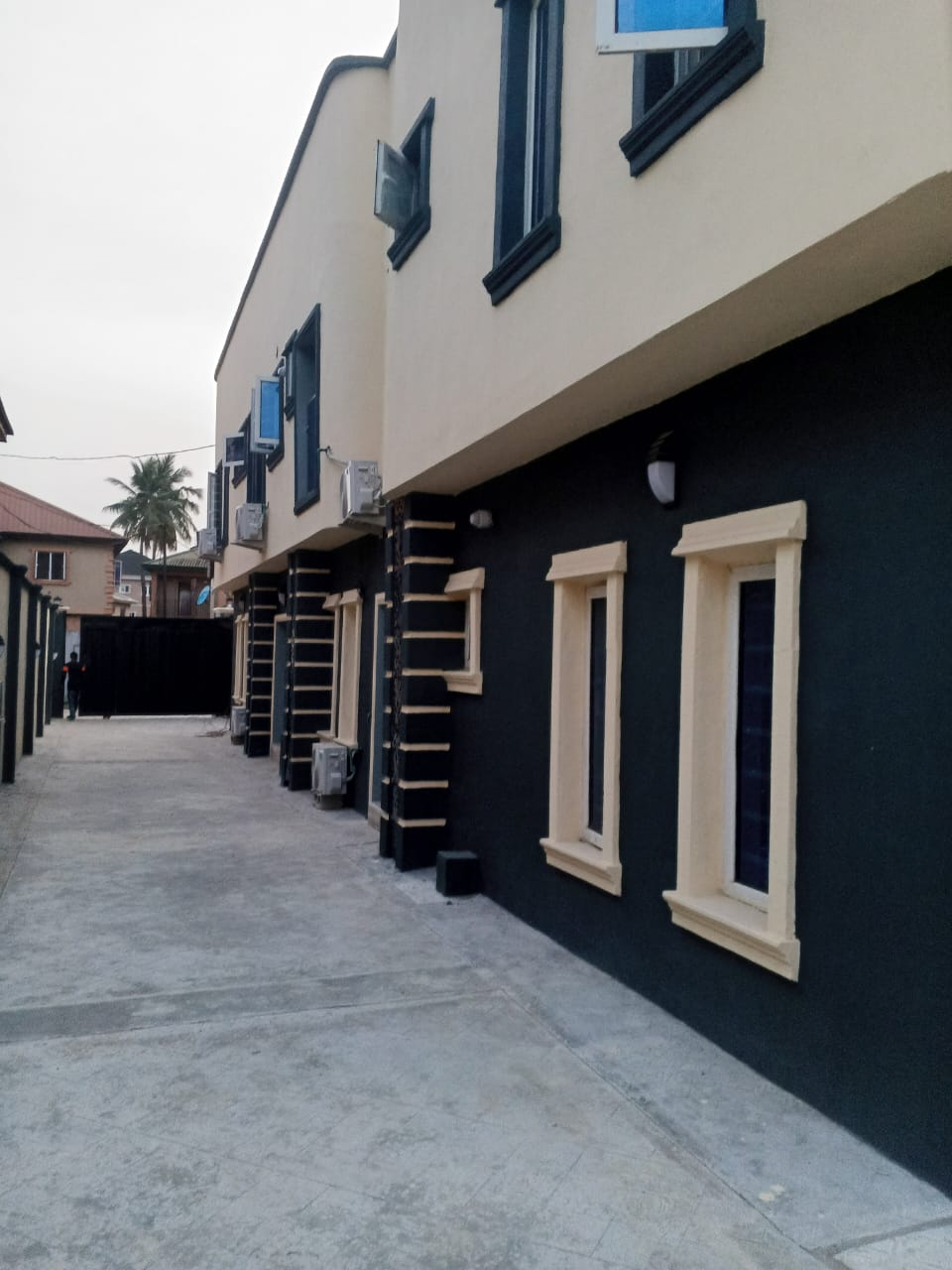 Stylish 2-Bedroom Serviced Apartment – Comfort Meets Convenience 4