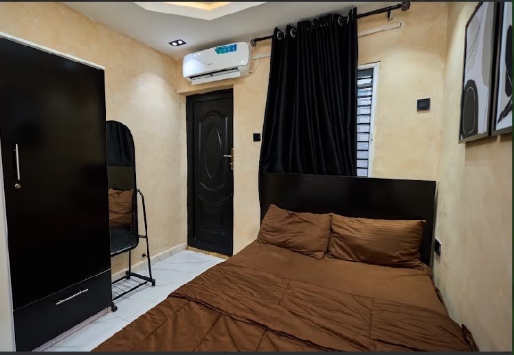 Isimi Apartment  5
