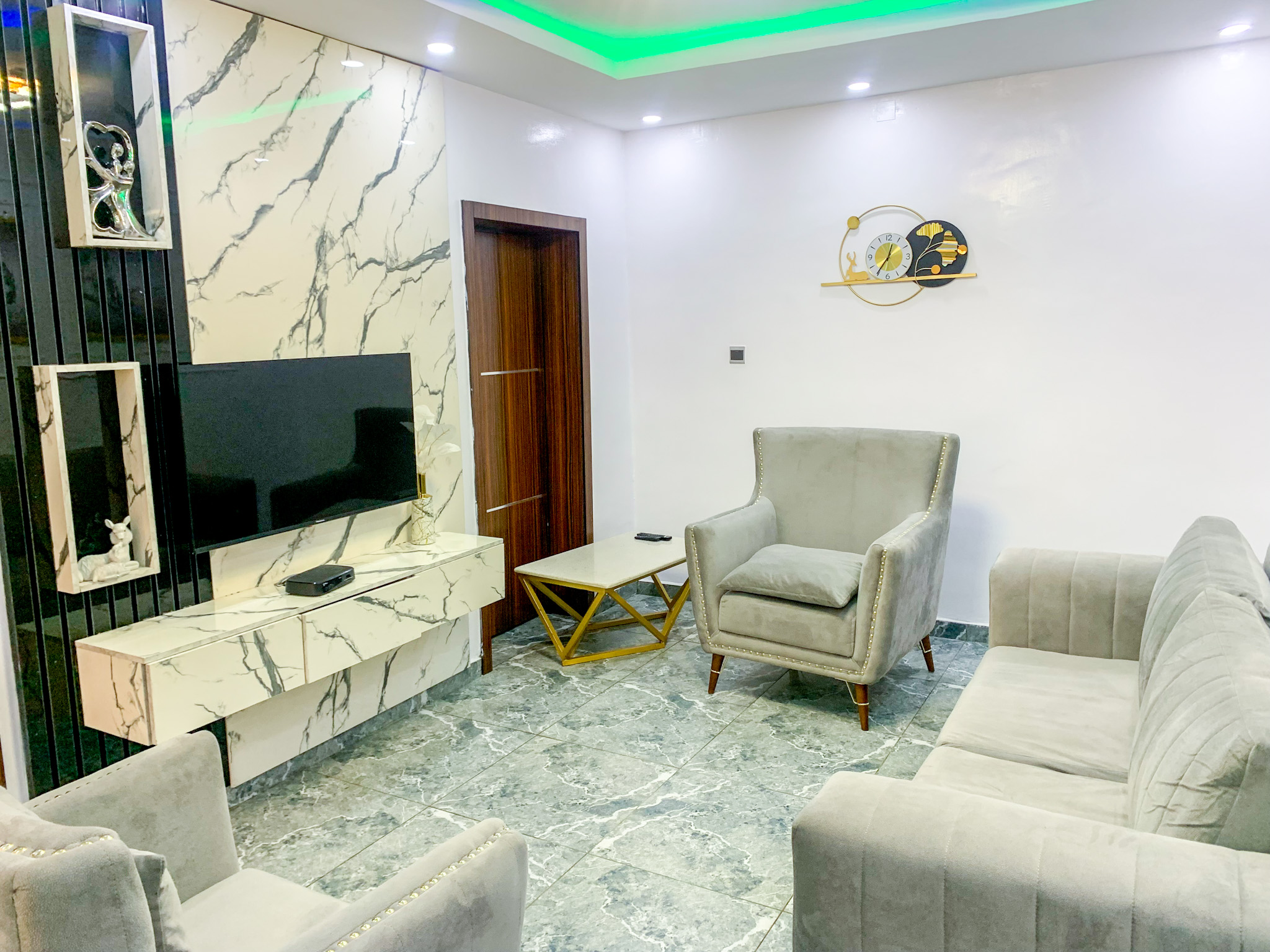 1 Bedroom Flat 4
