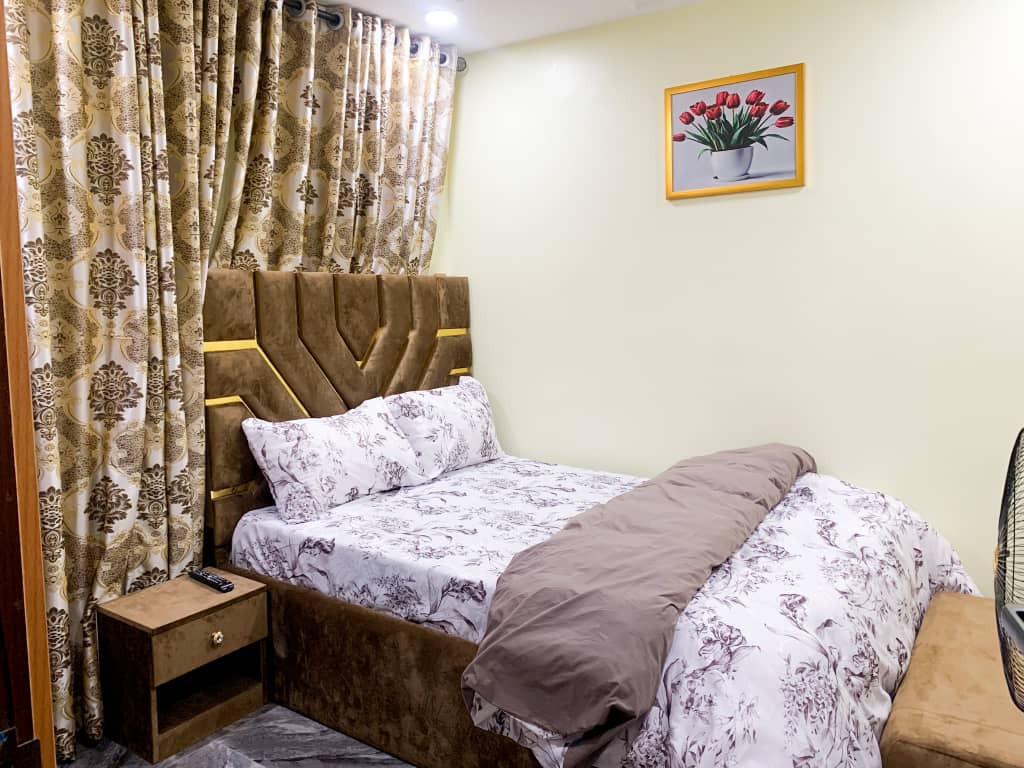 2 Bedroom Flat 4