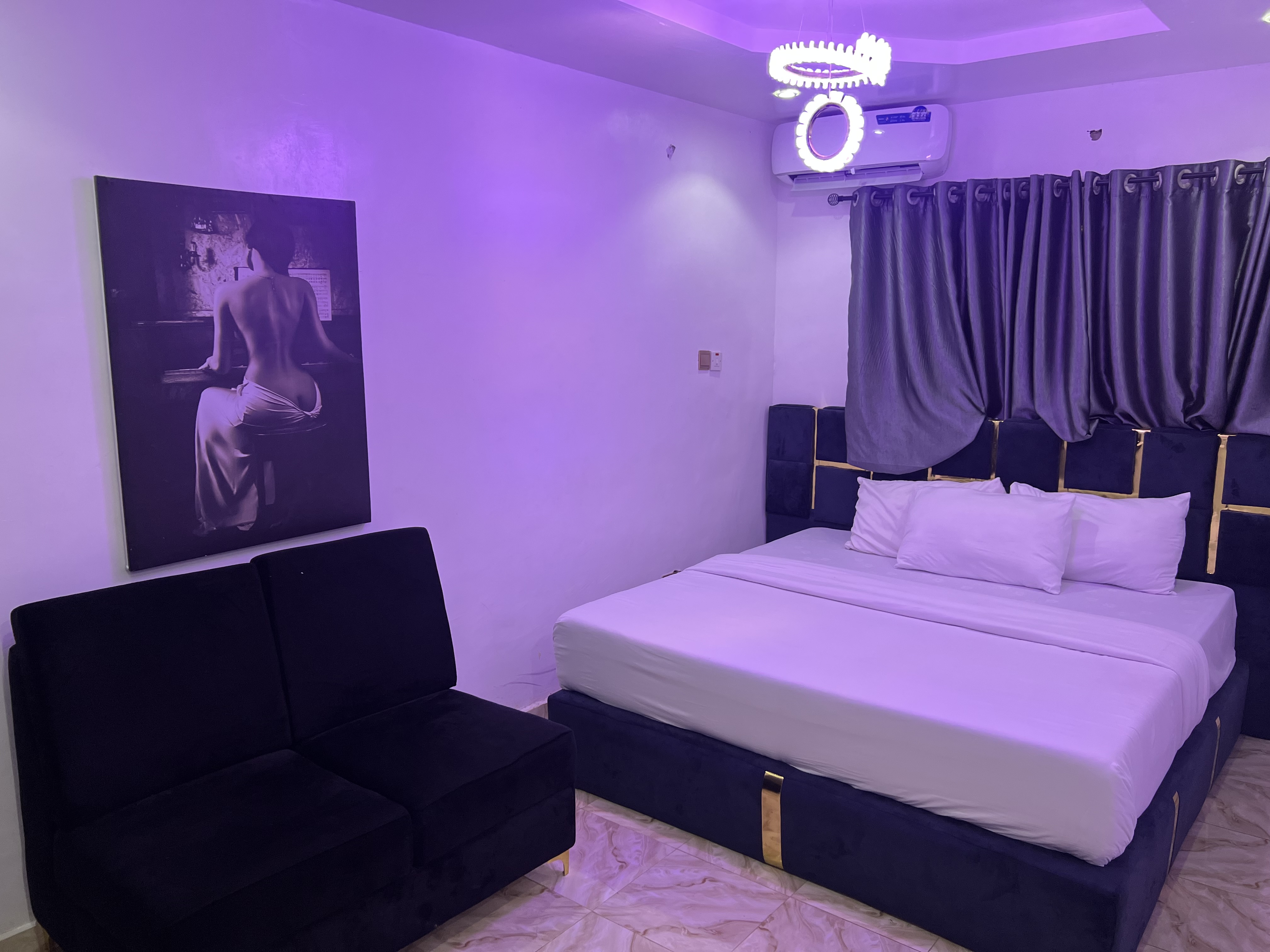 luxury 1bedroom Service Apartment 4