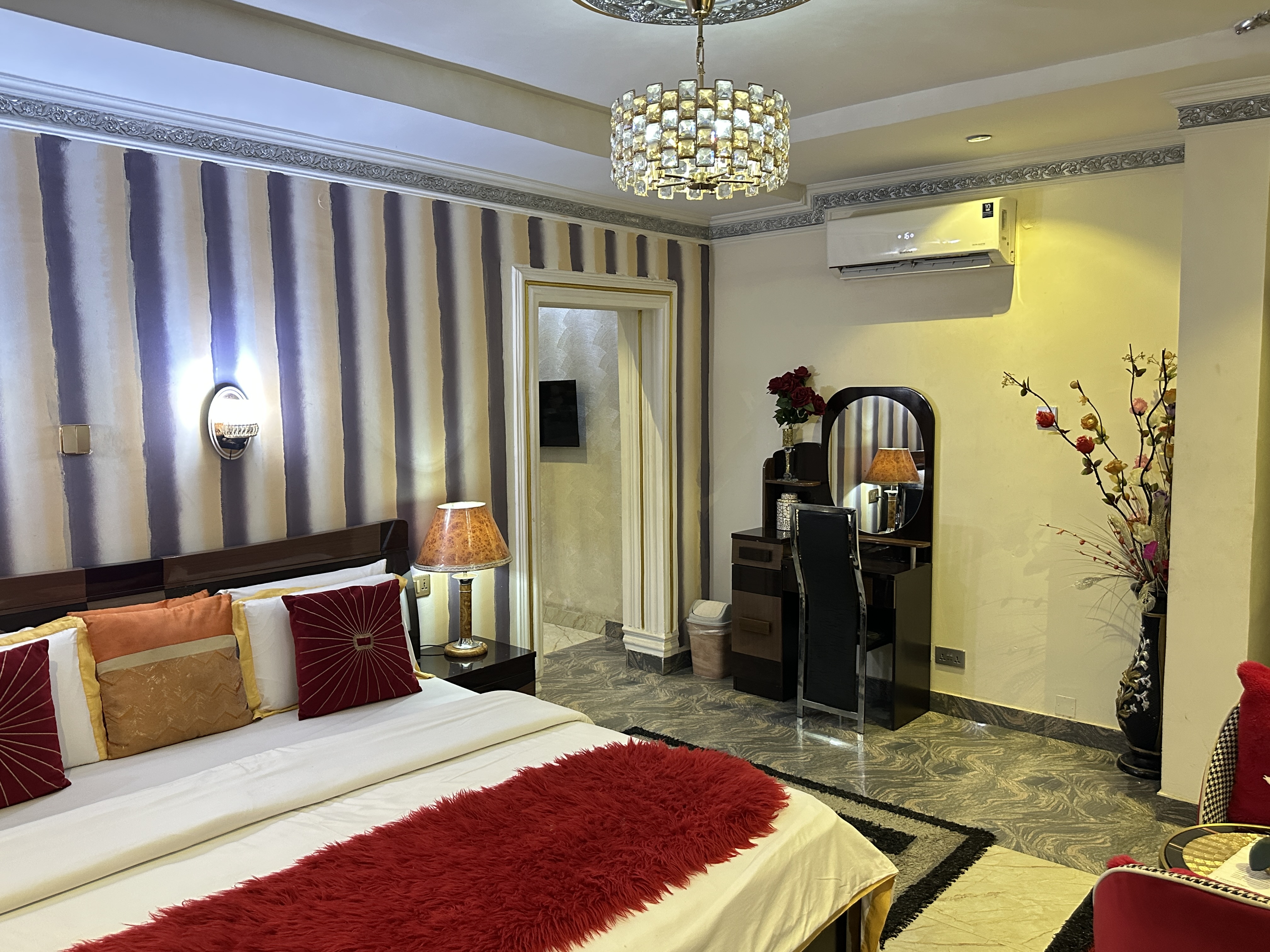 Deluxe Suite 010 4