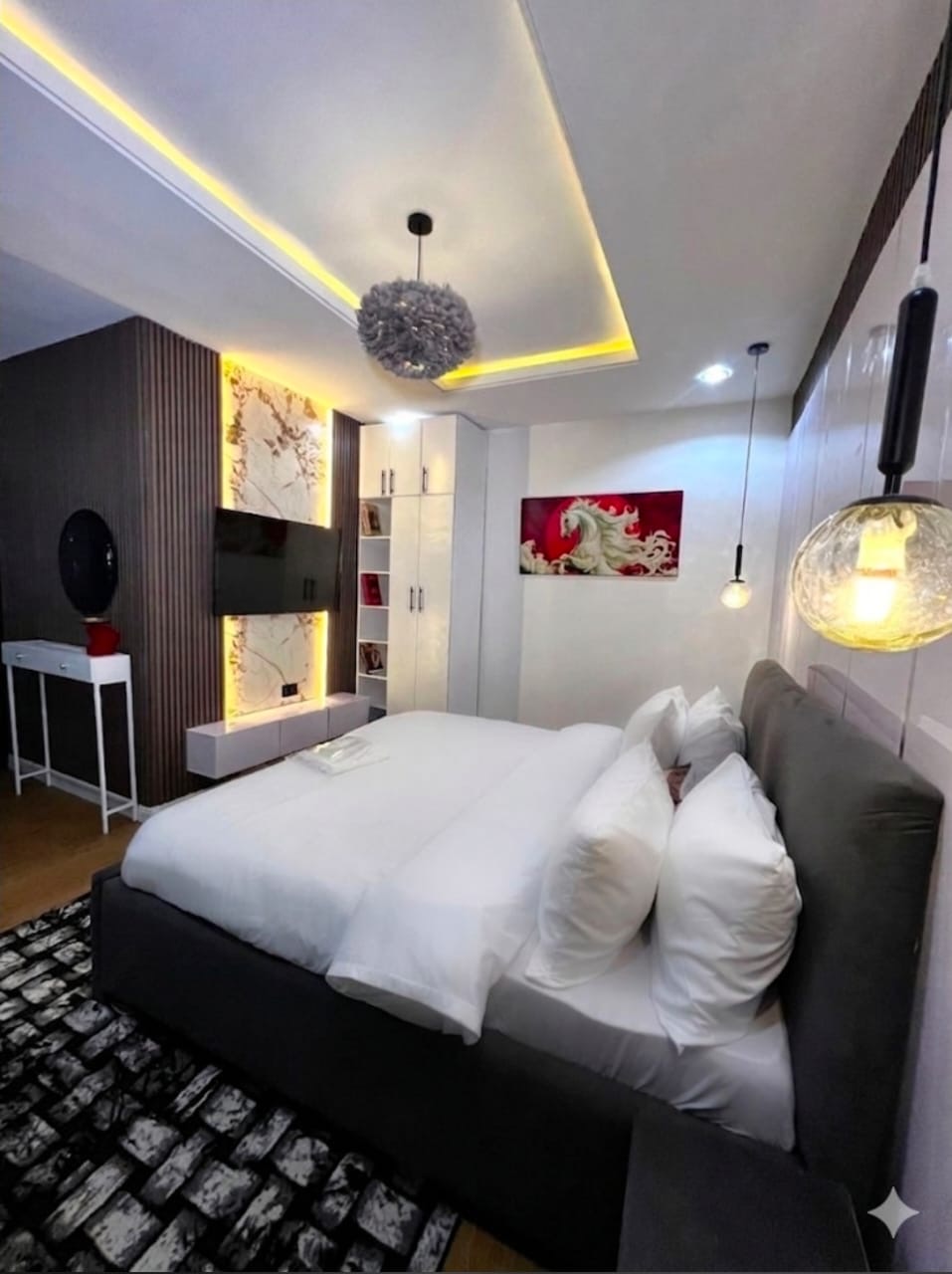 Pat Luxury Oak room