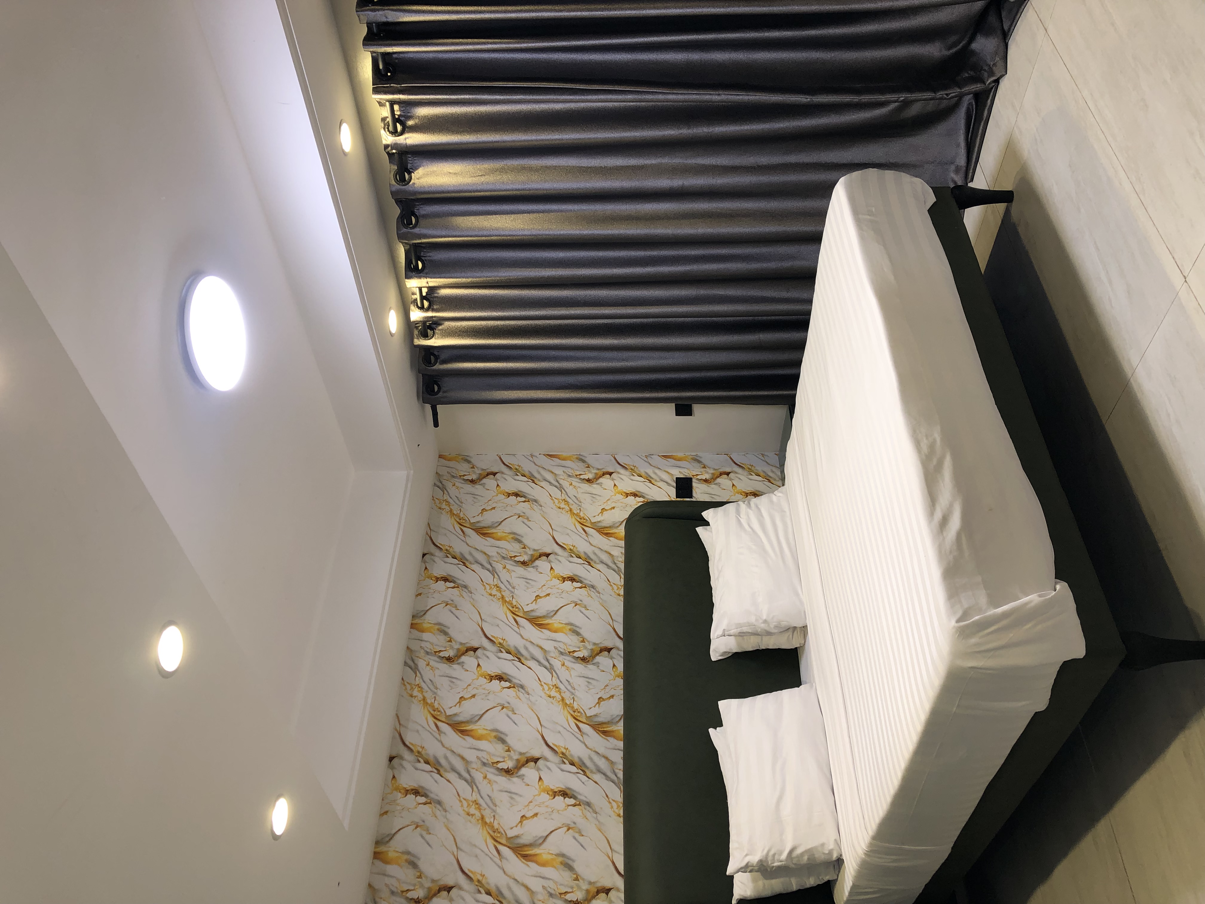 Suites 2