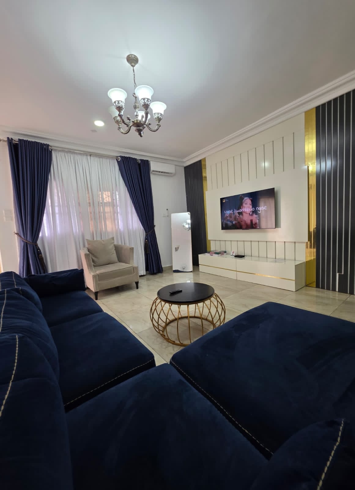Topse Apartments  2