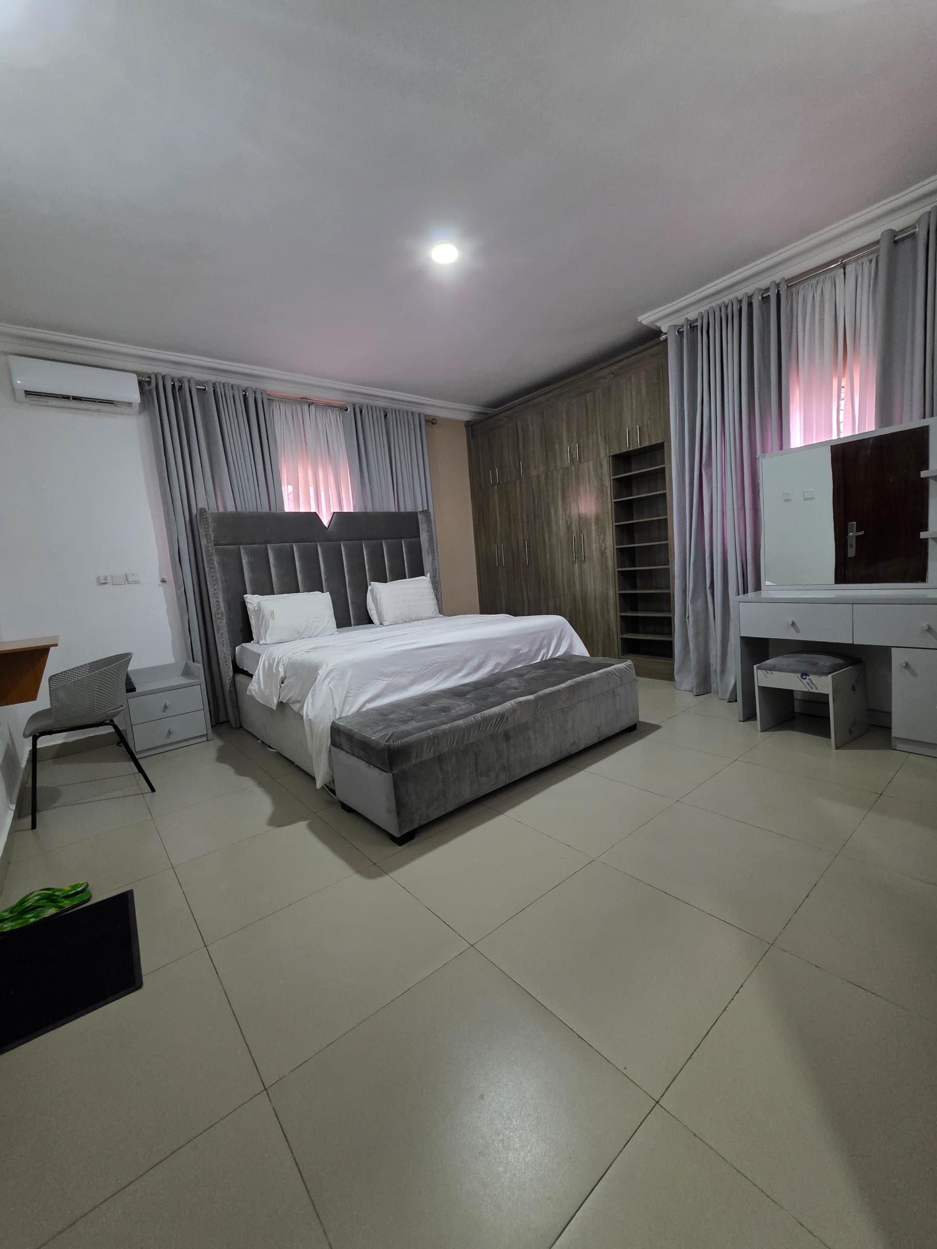 Topse Apartments  5