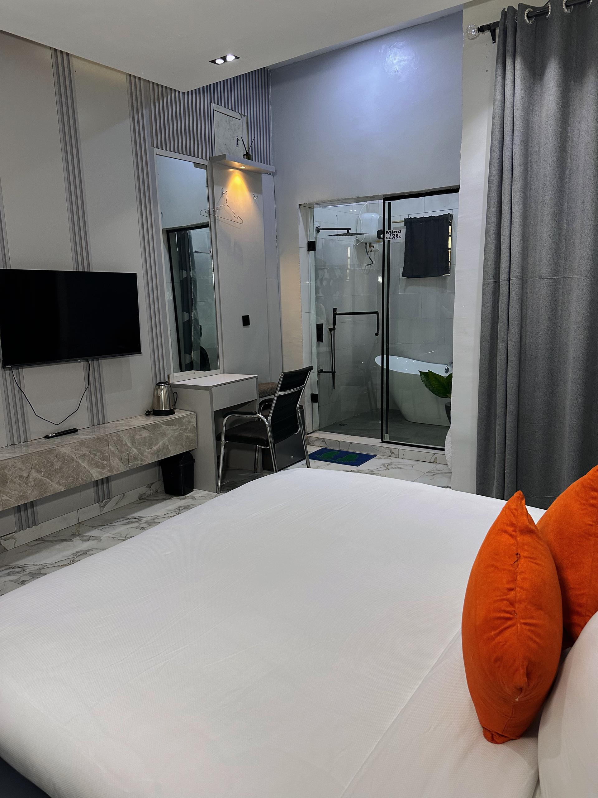 Hotel De Papi Ughelli (Luxury 2 Room) 5