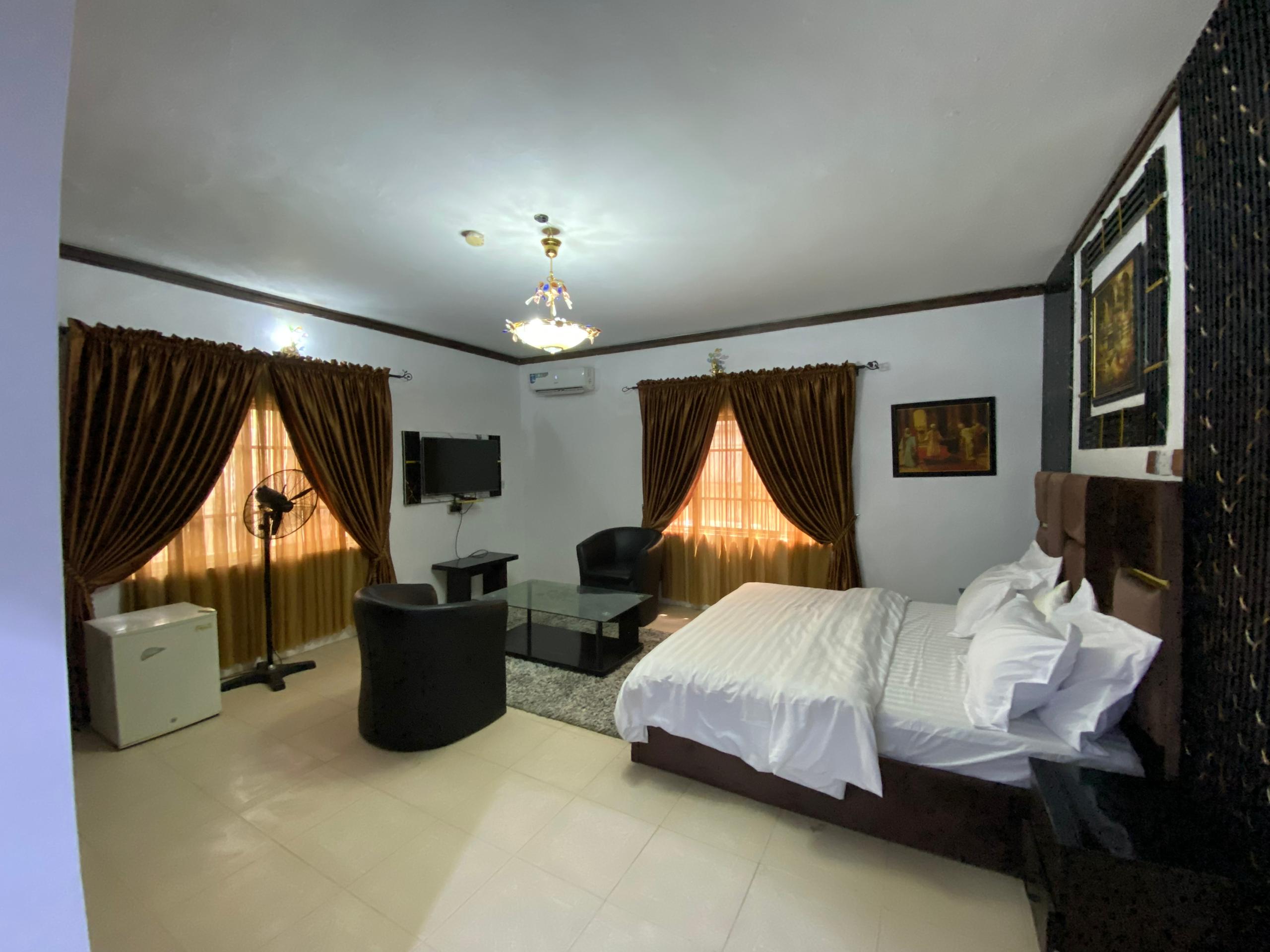HCR Inn  2