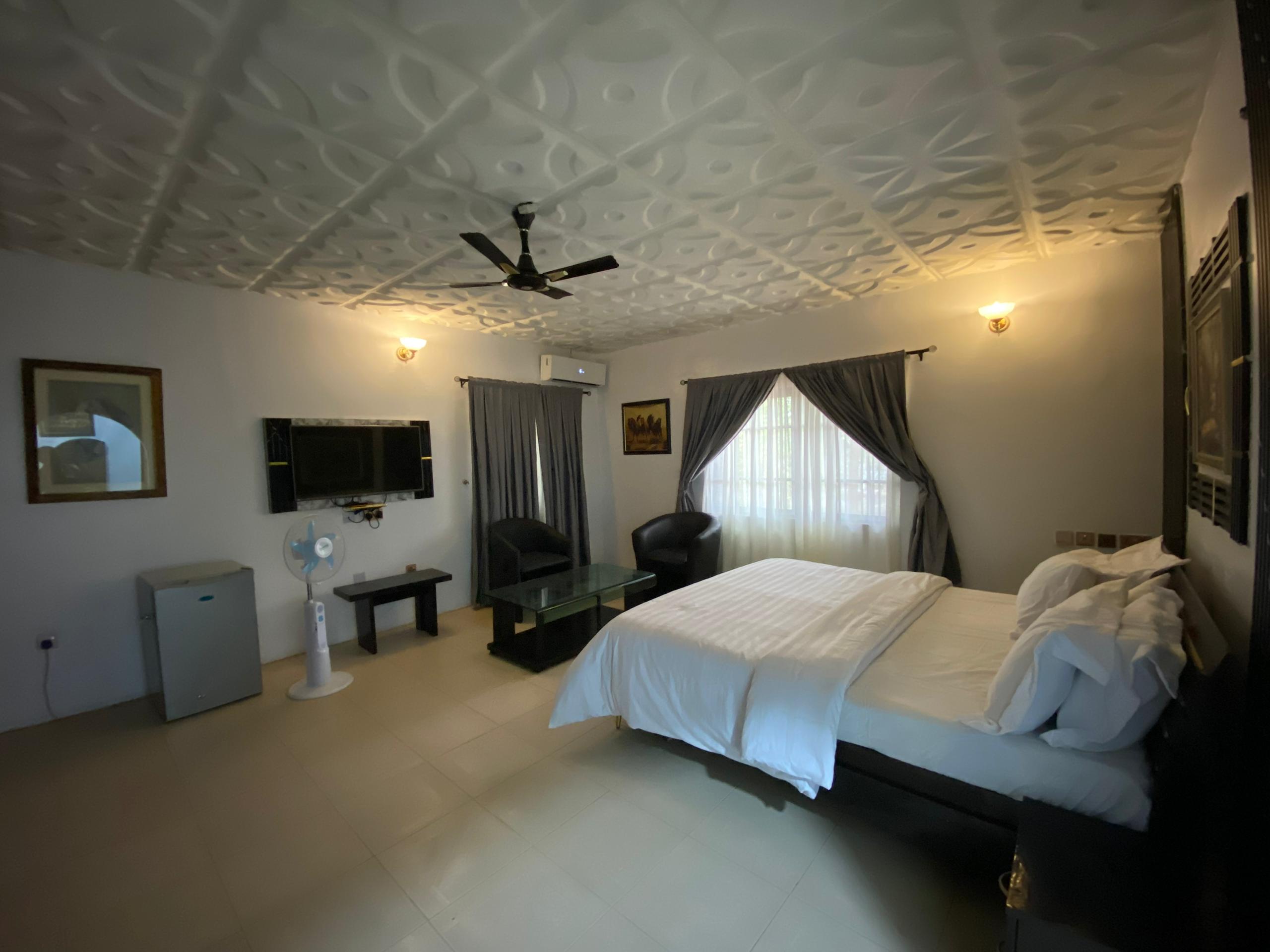 HCR Inn  4