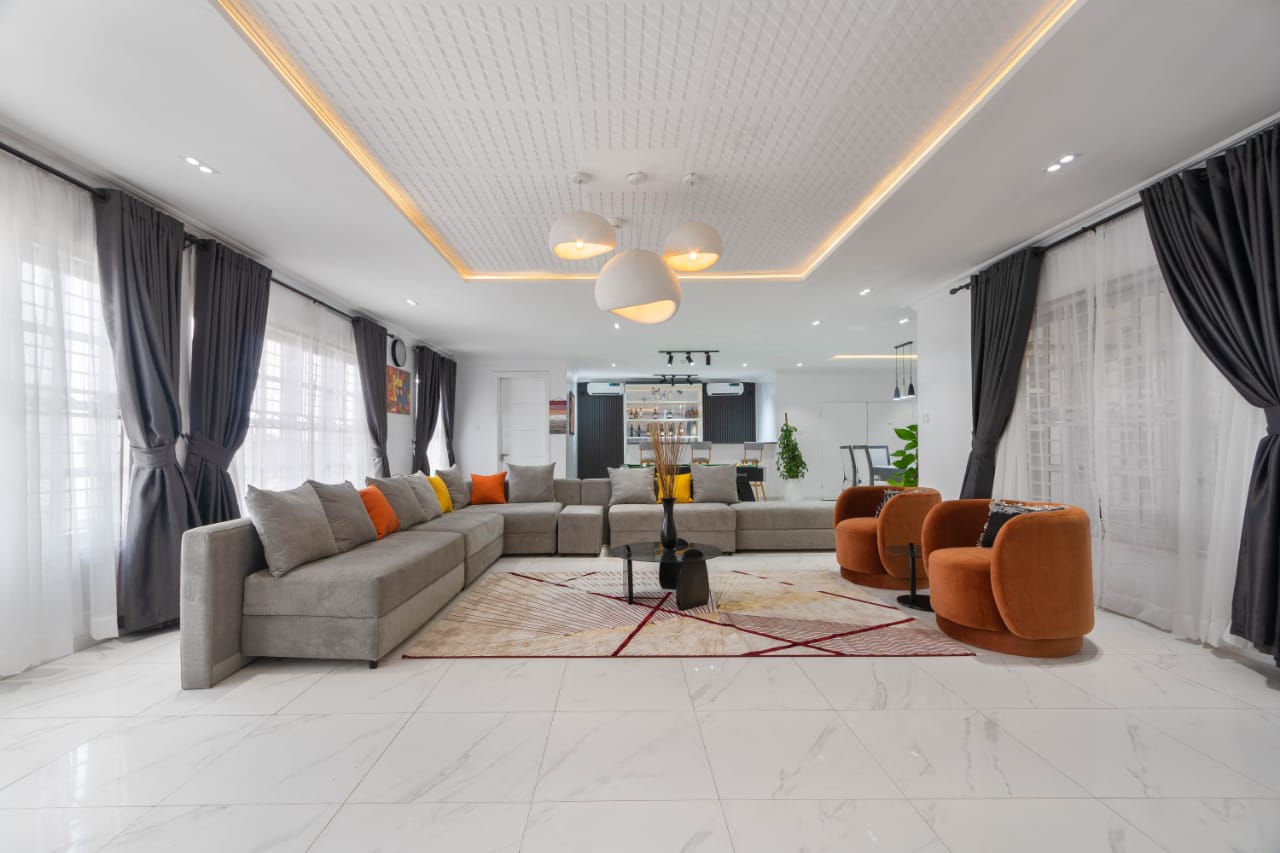 LUXURY 2 BEDROOM APARTMENT IN IKOYI 2