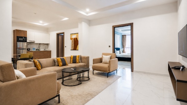 Azusa Grand Suite 3