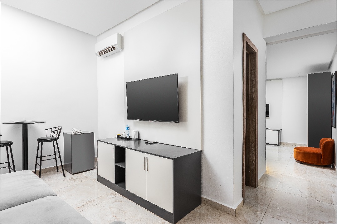 VERTUS HOTEL & SUITES 2