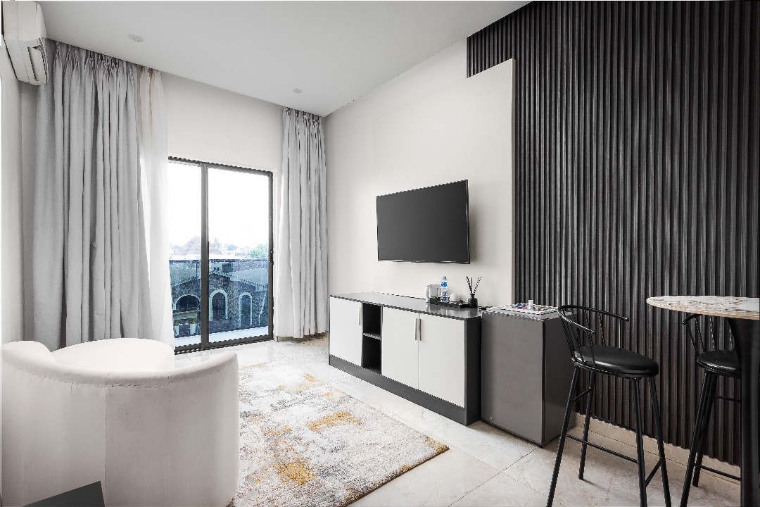 VERTUS HOTEL & SUITES 4