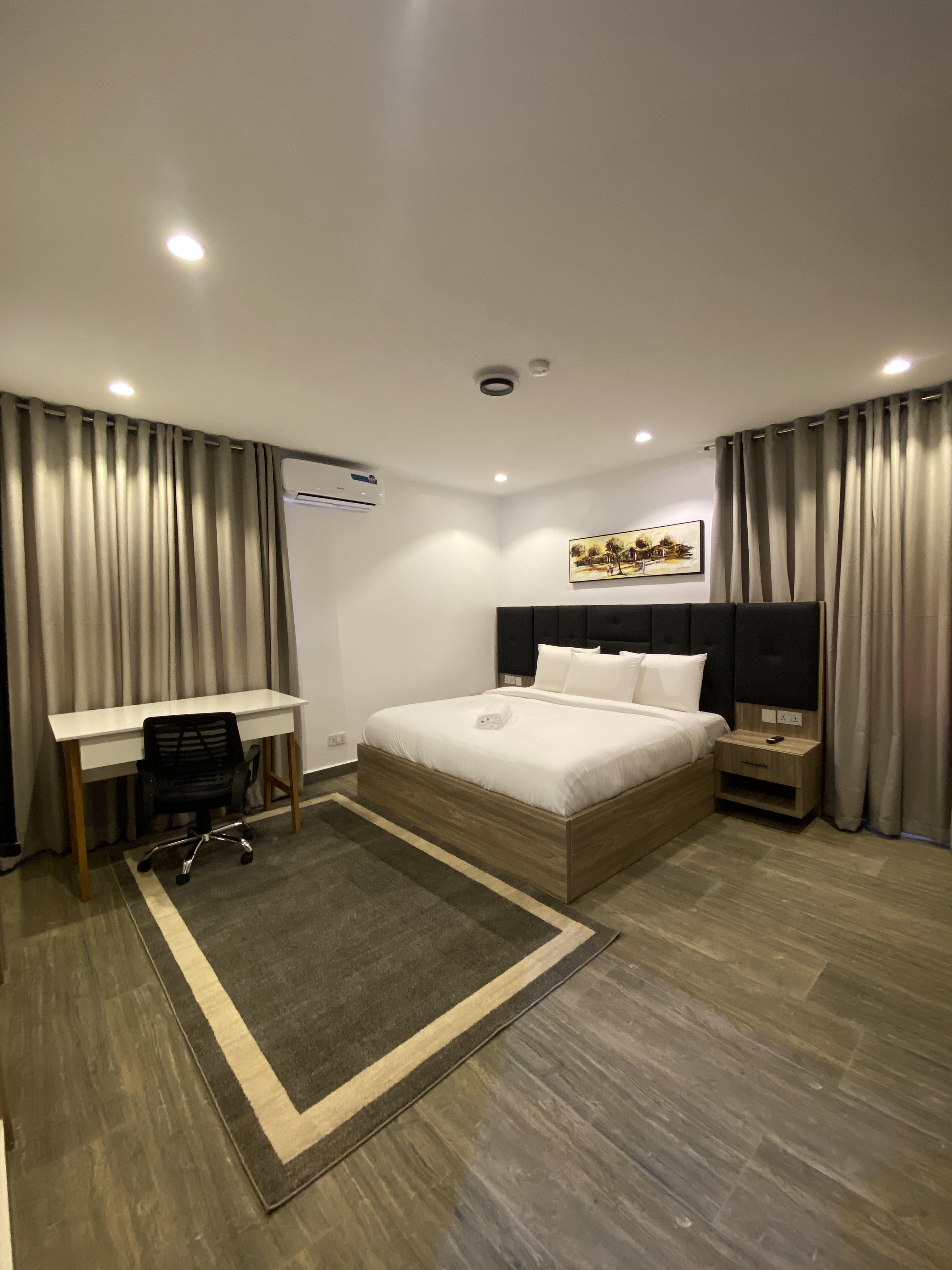Elegant 2-bedroom, Wuse 2 5