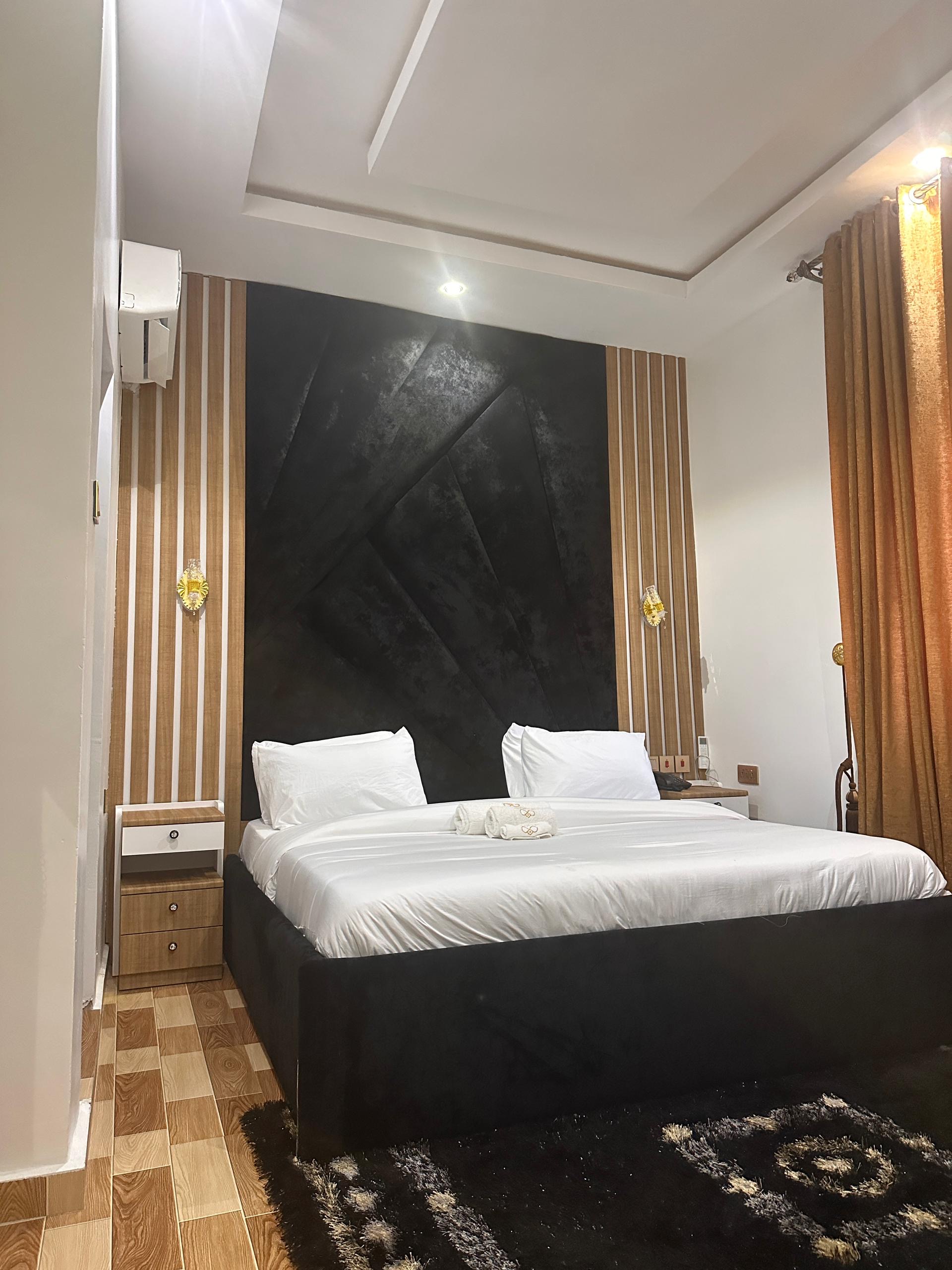 Seamless Apartment