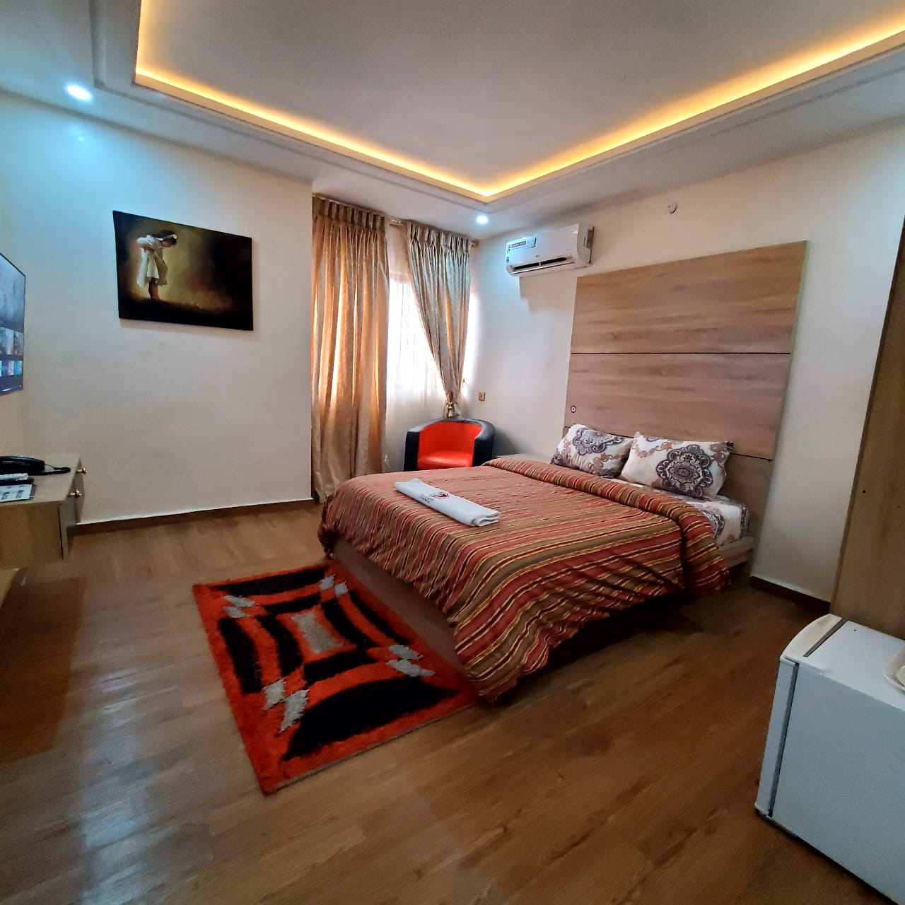 Eagle Nest Apartment: A Single Room Apartment