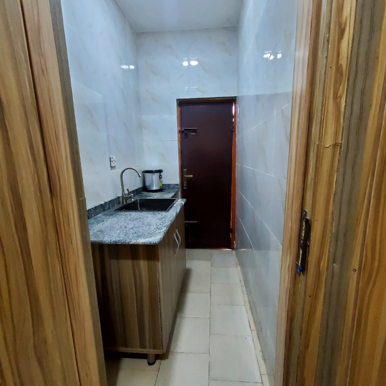Eagle Nest Apartment: A Single Room Apartment 2