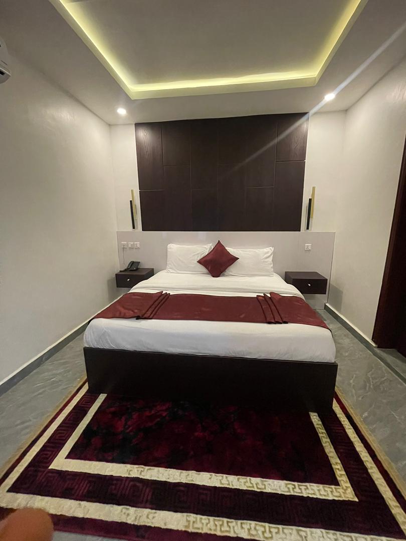 EL-PATEVADAN HOTEL & SUITES DELUXE 5