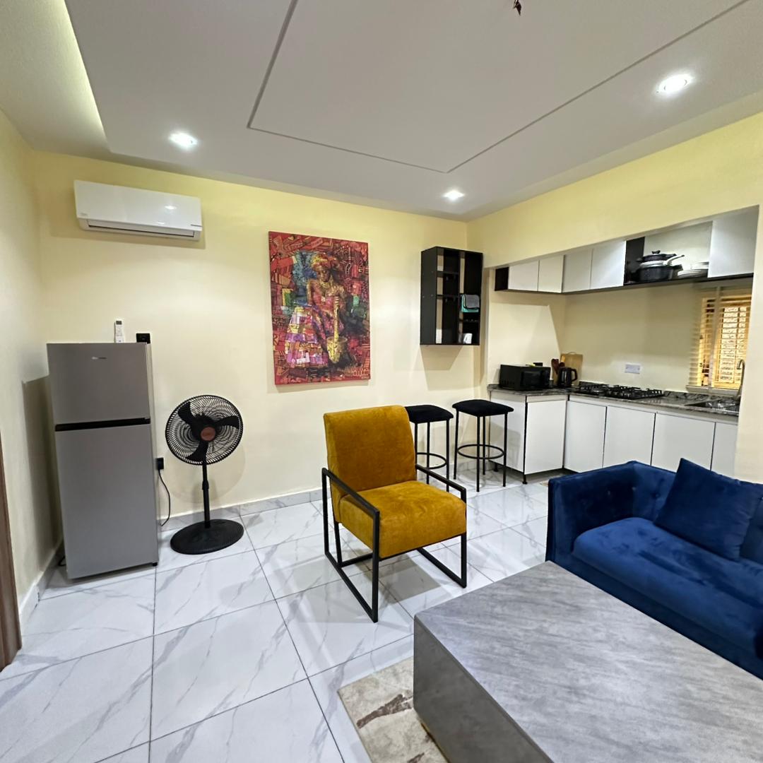 Comfortable 1 Bedroom Apartment 2