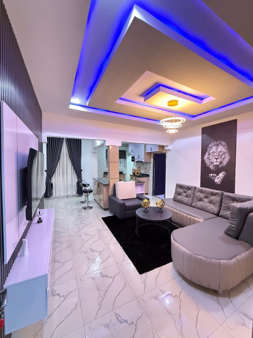 The Palms Luxe Apartment 2