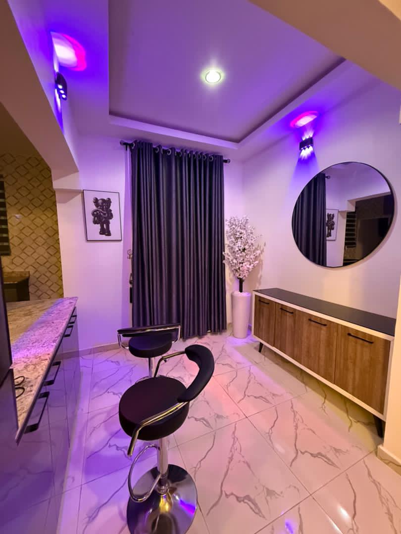 The Palms Luxe Apartment 4