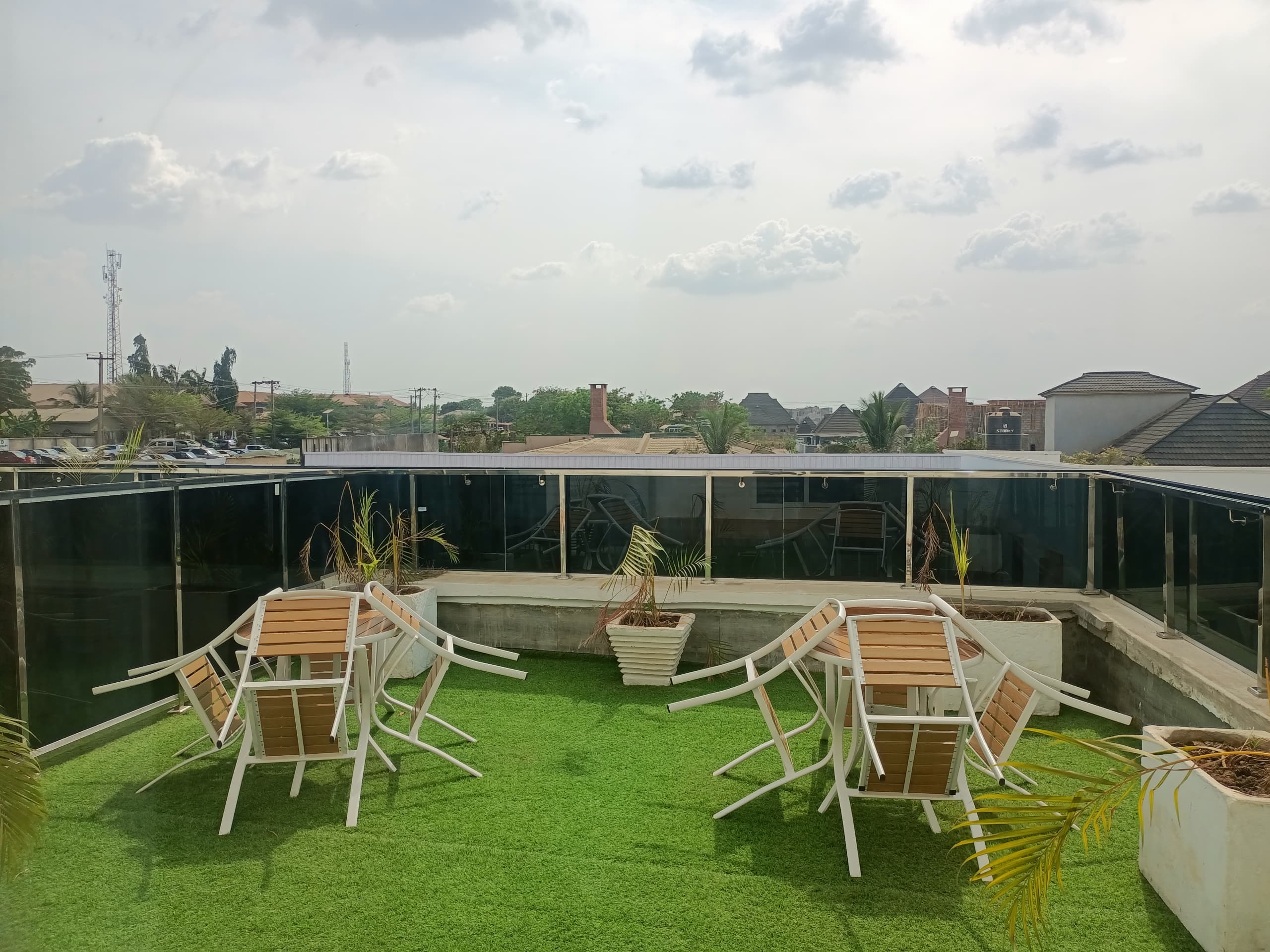 G-Pinnacle Signature: Exclusive Terrace 3