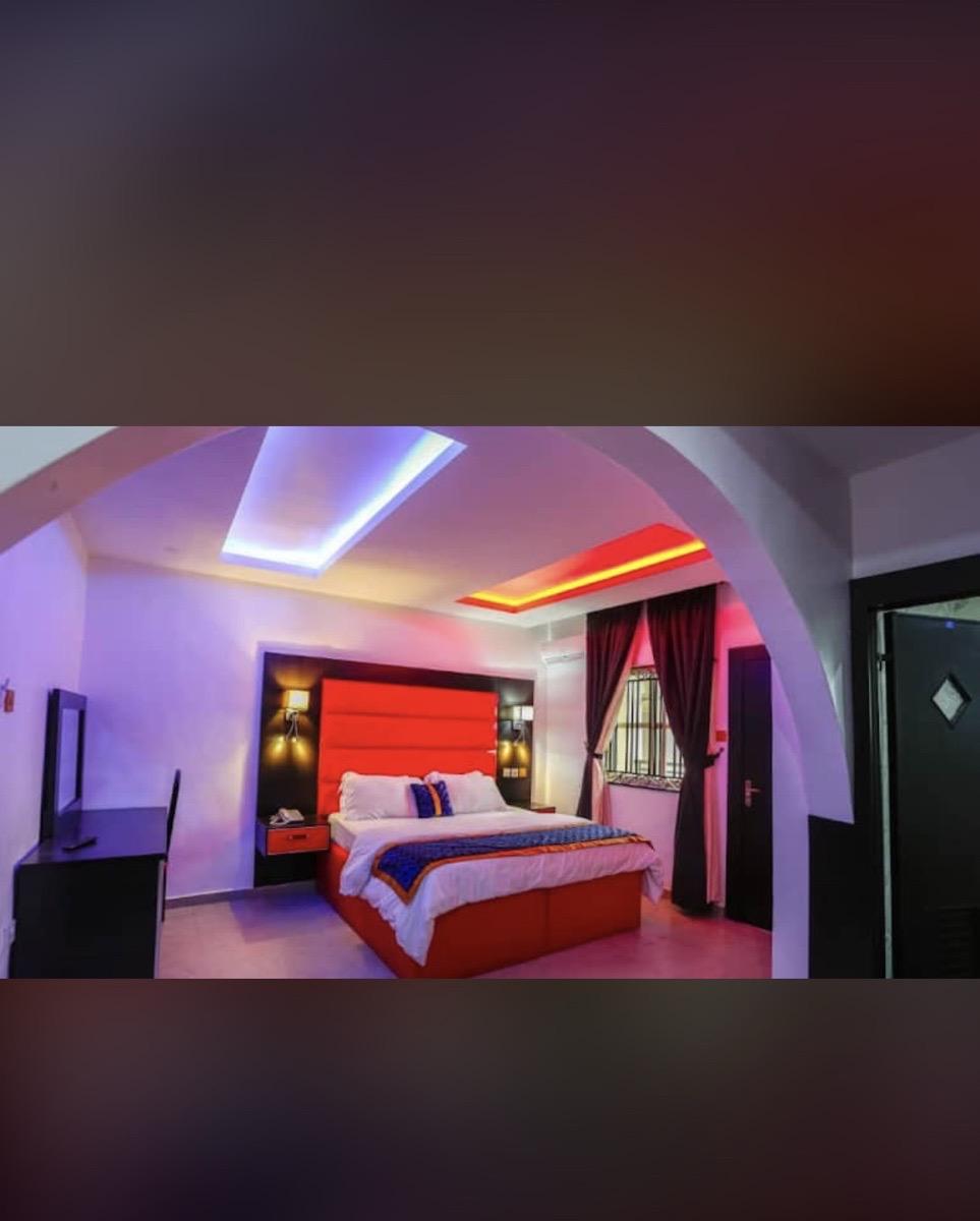 CHALON SUITES (DELUXE  3