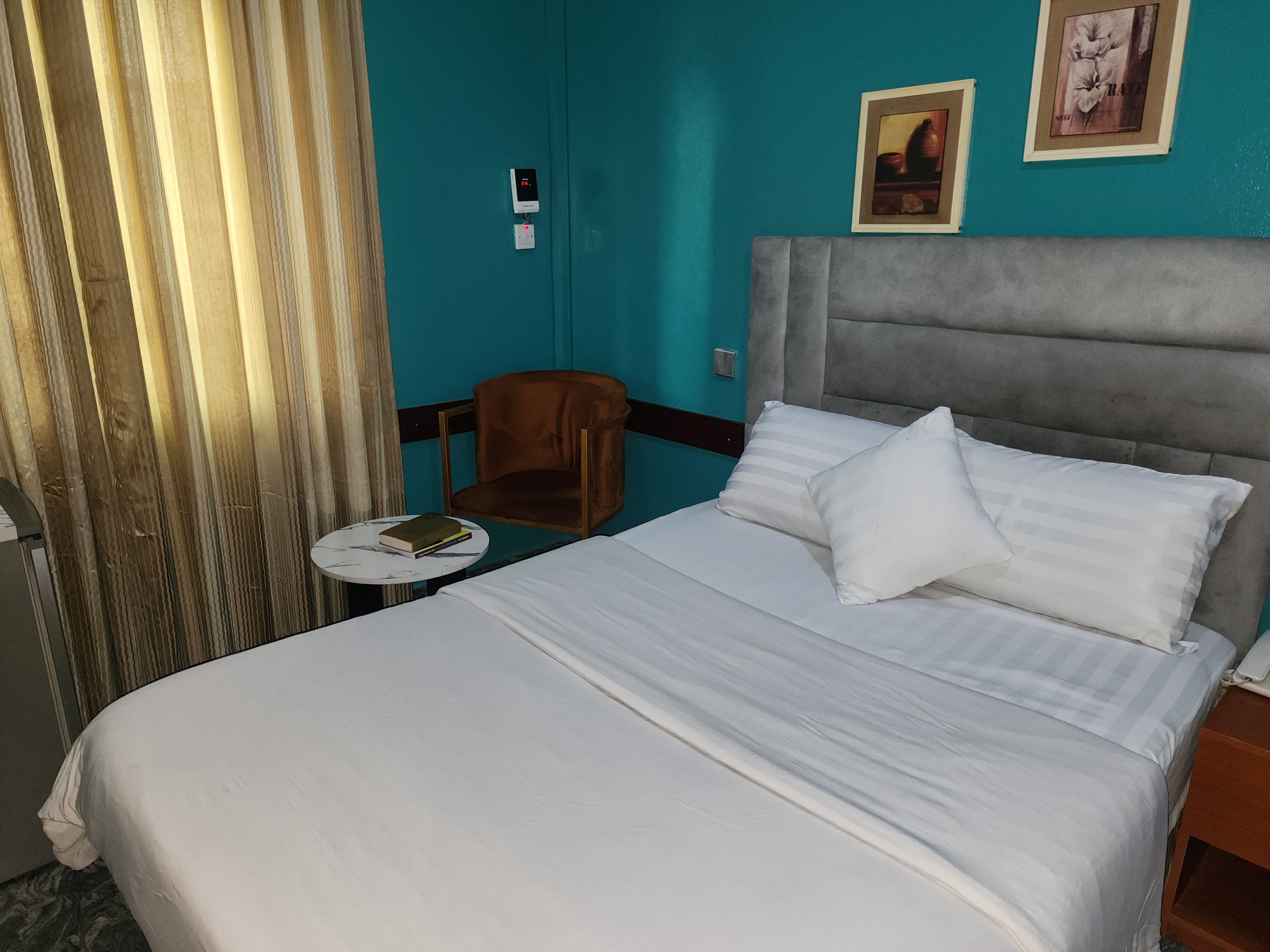 MILLICENT HOTEL (STANDARD) 3