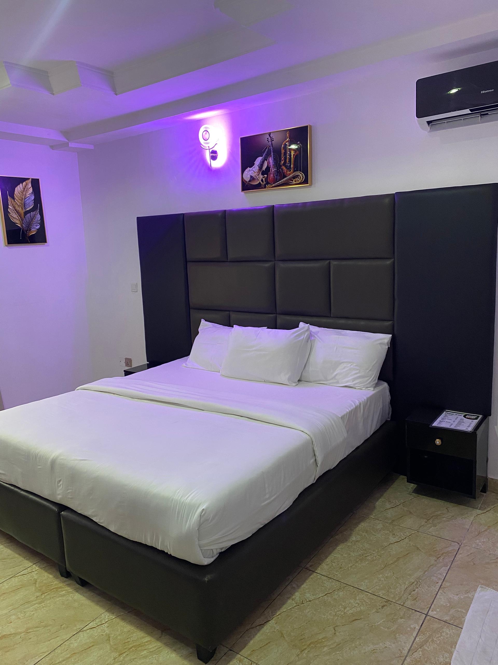Leyton Hotel 5