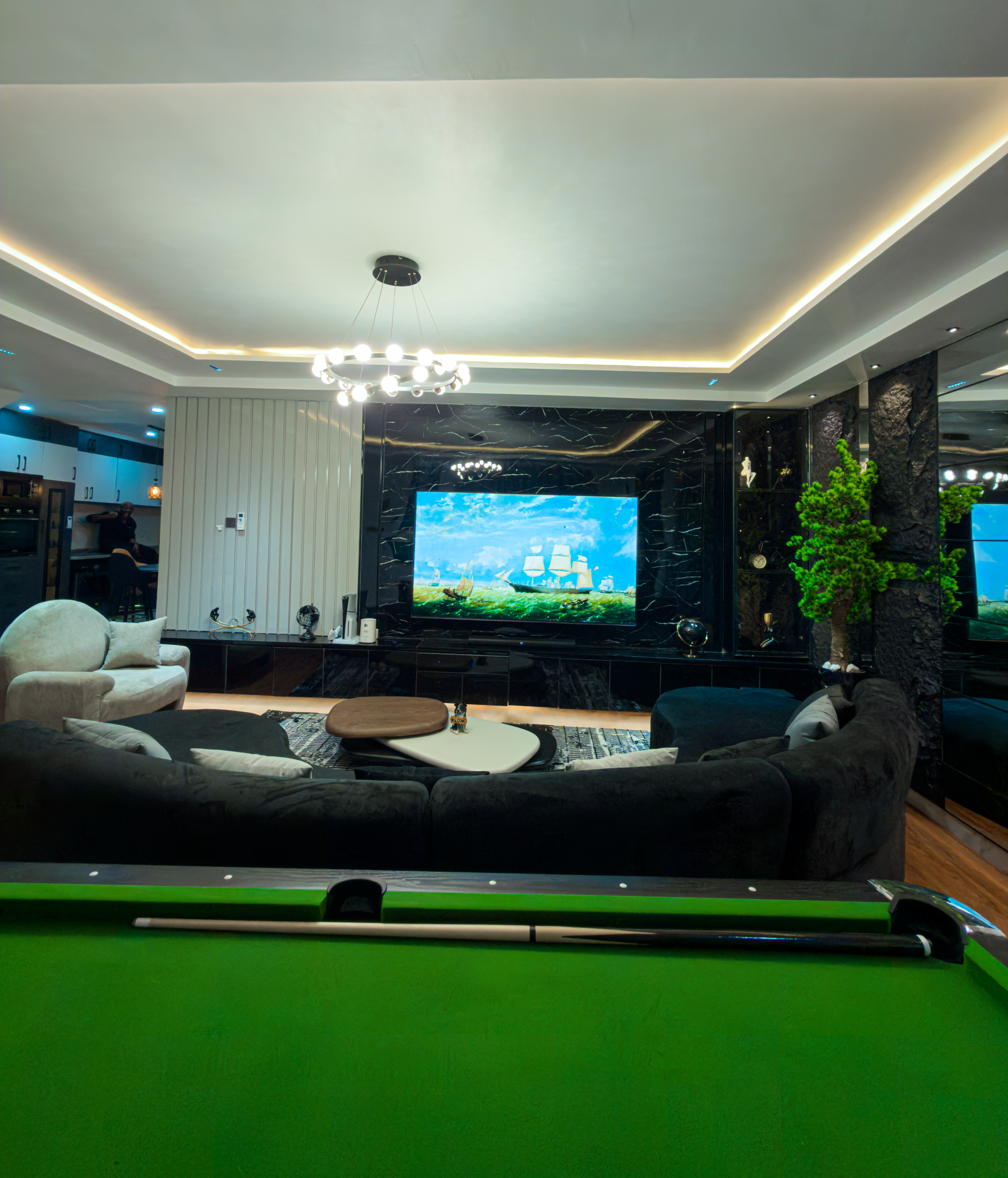 Feel At Home  4